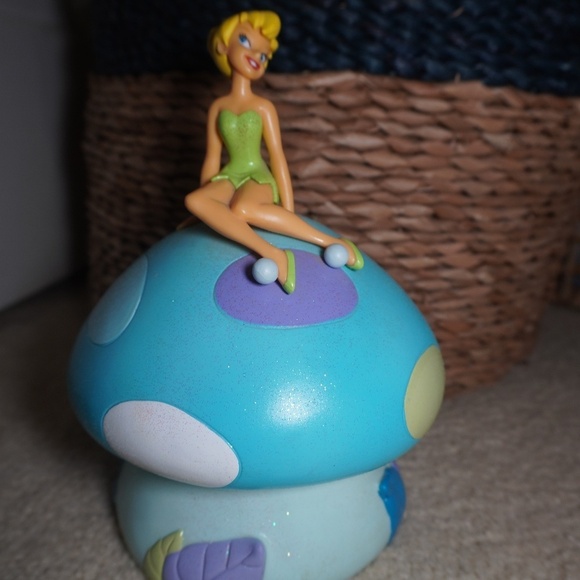 Disney Tinker Bell Sitting On A Mushroom Vinyl Piggy Bank Collectors No Plug - Picture 1 of 6